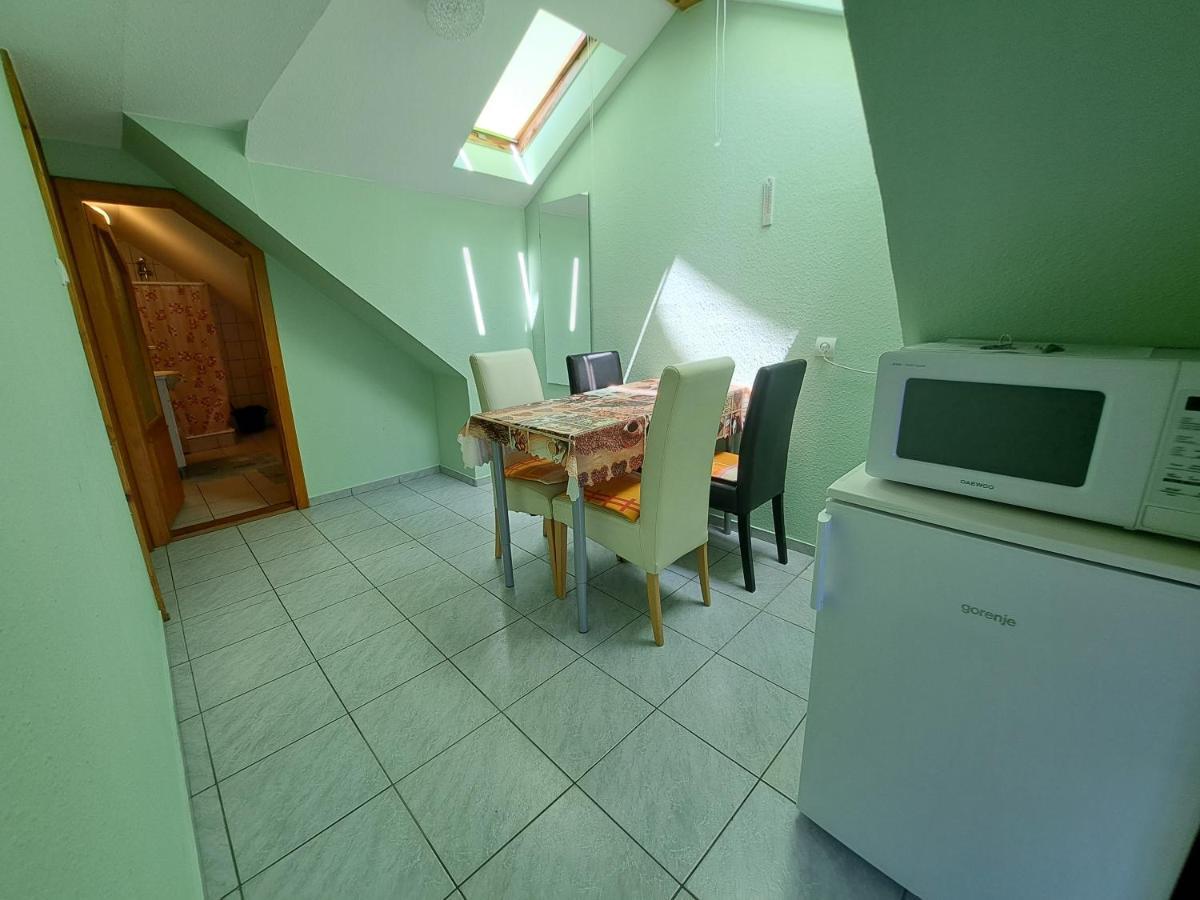 Pink Tulip House Шиофок
